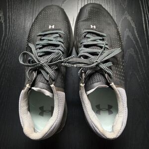 Under Armour Womens Gray and Black Athletic Shoes